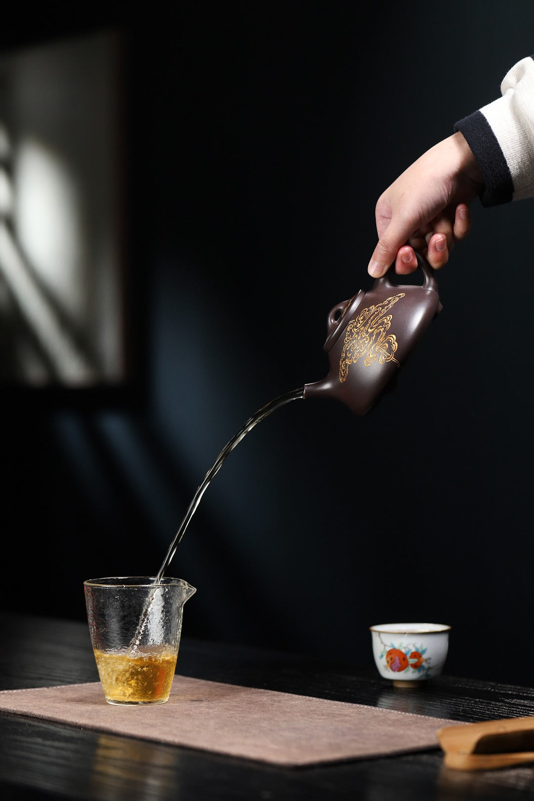 【子冶石瓢】 制壶方华萍(研究员级高级工艺美术师)原矿黑料 容量350cc 孔数14孔