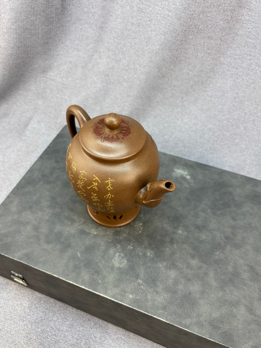 紫砂艺术领军人物·程辉大师《御制宫灯》收藏级重器 原矿极品老段泥·520cc