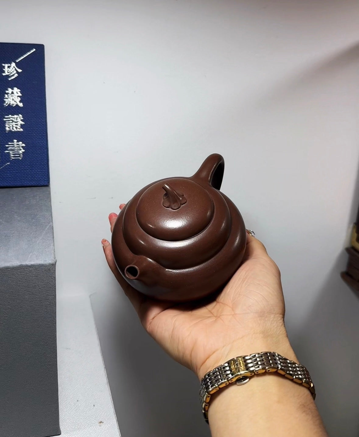 这泥真润泥【葫芦壶】薄胎很轻 极品文革老紫泥·容量 220cc