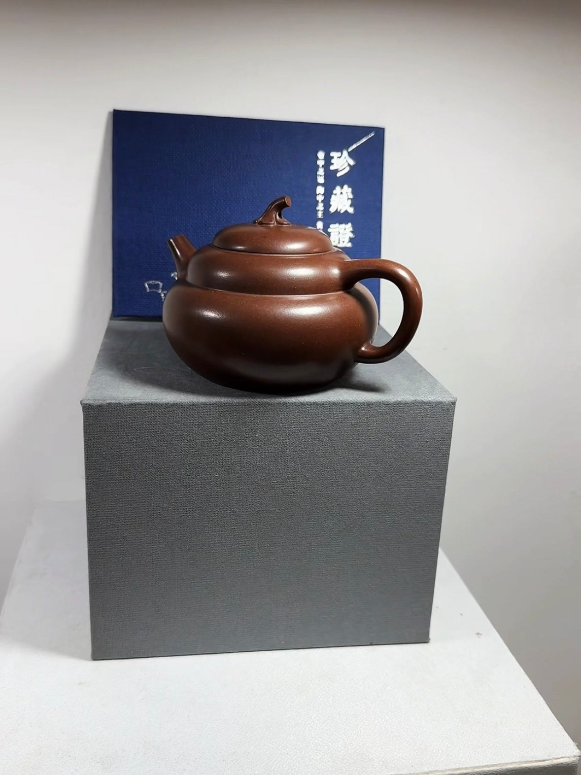 这泥真润泥【葫芦壶】薄胎很轻 极品文革老紫泥·容量 220cc