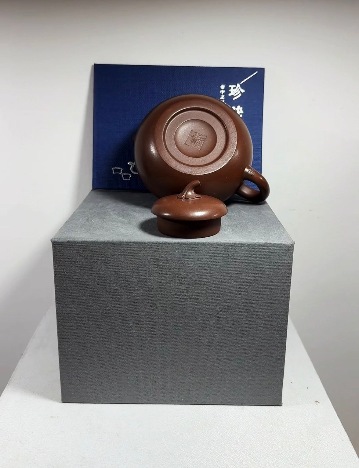 这泥真润泥【葫芦壶】薄胎很轻 极品文革老紫泥·容量 220cc
