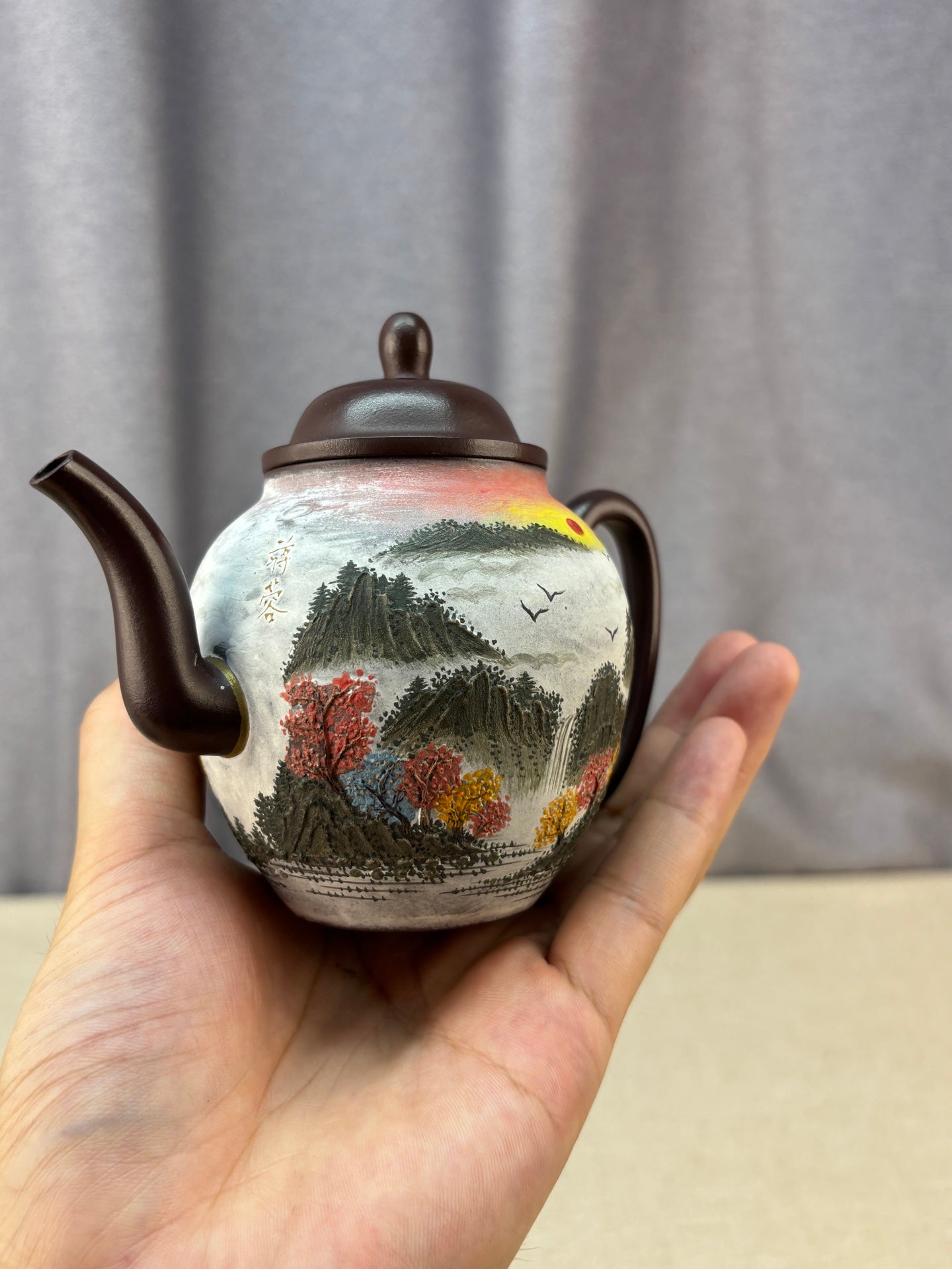 程辉大师《宫灯》收藏级重器 原矿极品紫泥·260cc