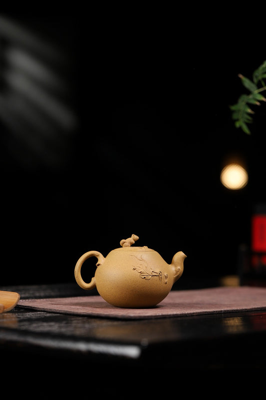 【松鼠葡萄】 原矿黄段泥 230cc 9孔