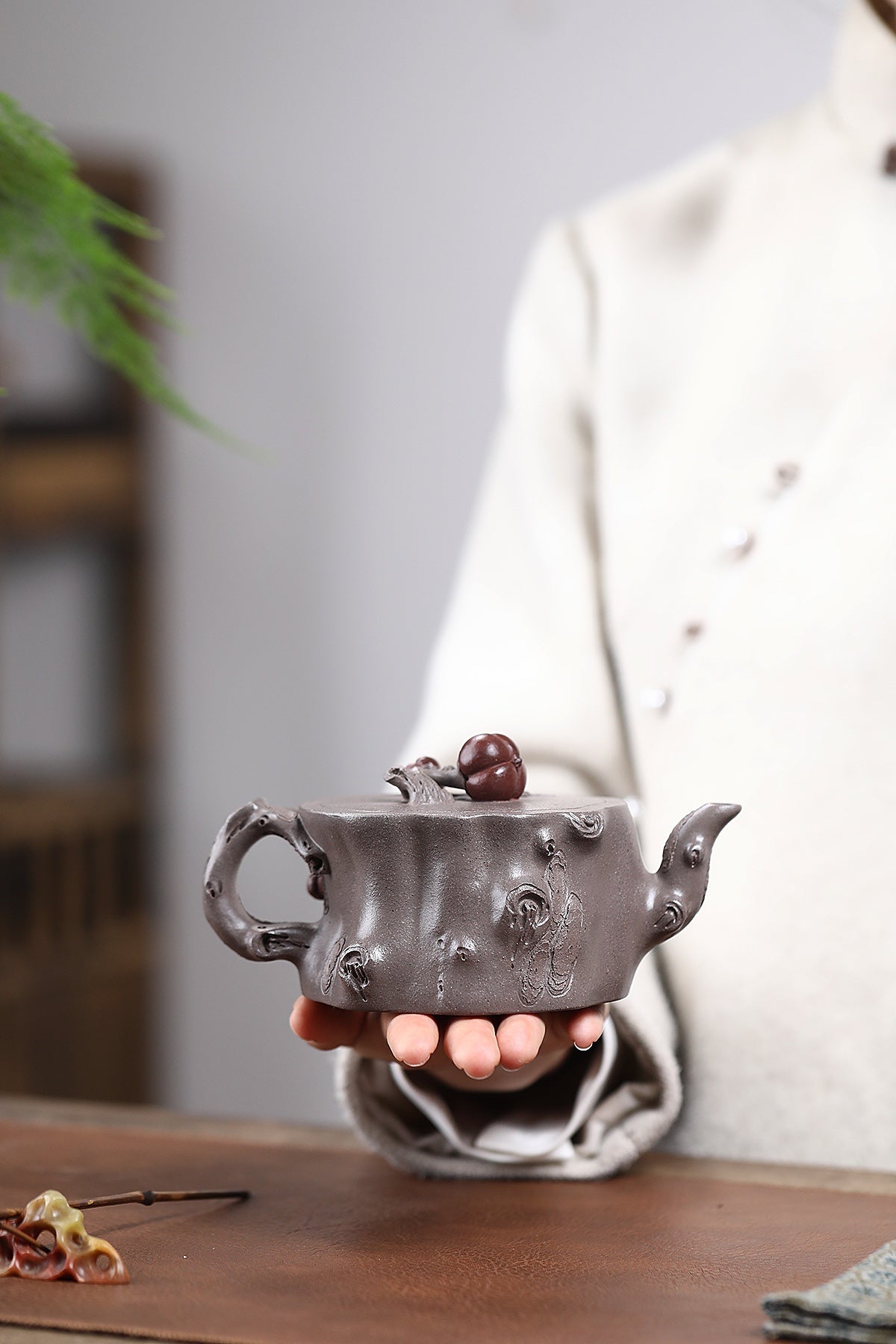 蒋艺华大师《硕果壶》家传原矿极品天青泥·250cc紫砂七老花器泰斗“蒋蓉”爱女