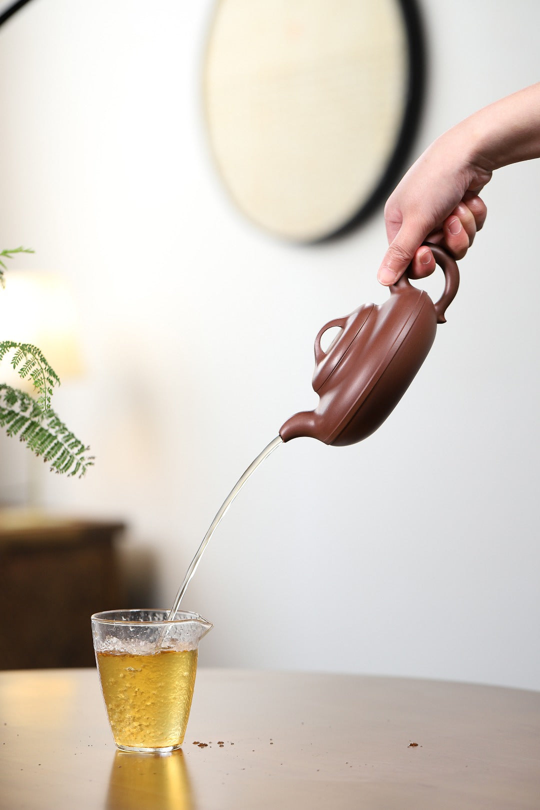 【线圆】 制壶 刘凤英(国家级工艺美术师)原矿紫泥 容量410cc 孔数9孔