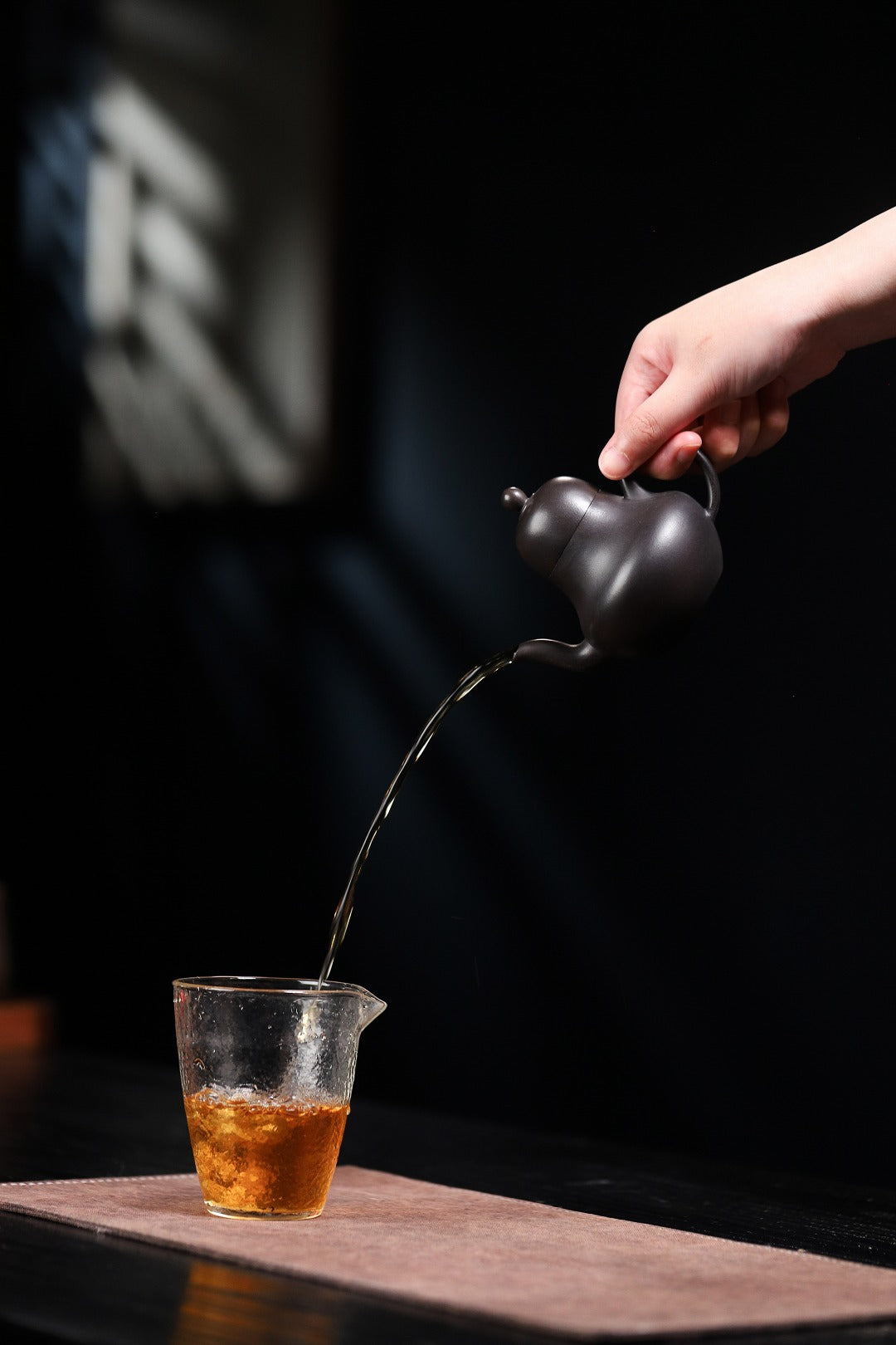 【思亭】 制壶 陈老师(国家级工艺美术师)原矿黑朱泥 容量140cc 内推球孔