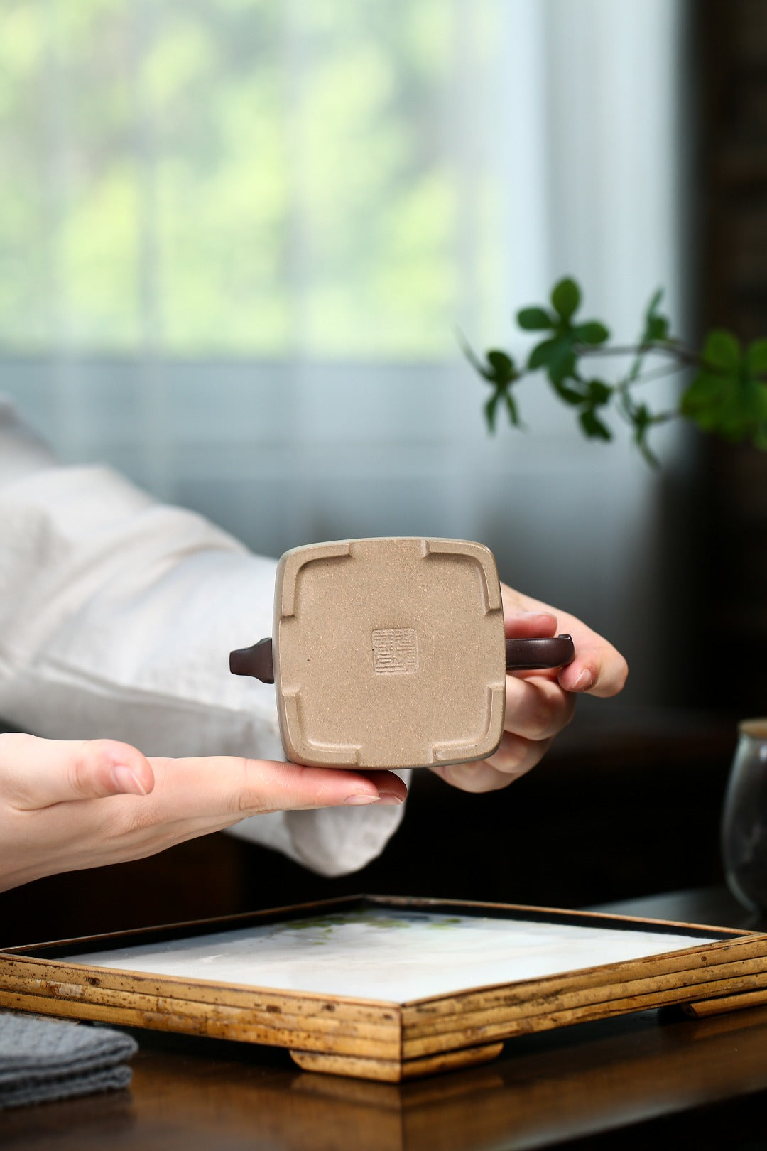 【小四方·松】 刘彩萍(国家级工艺美术师)原矿青段泥 容量 250cc