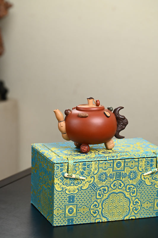 『硕果累累』 红皮龙·黄金段·容量500cc·17孔出水·陈华军(国家级工艺美术师)