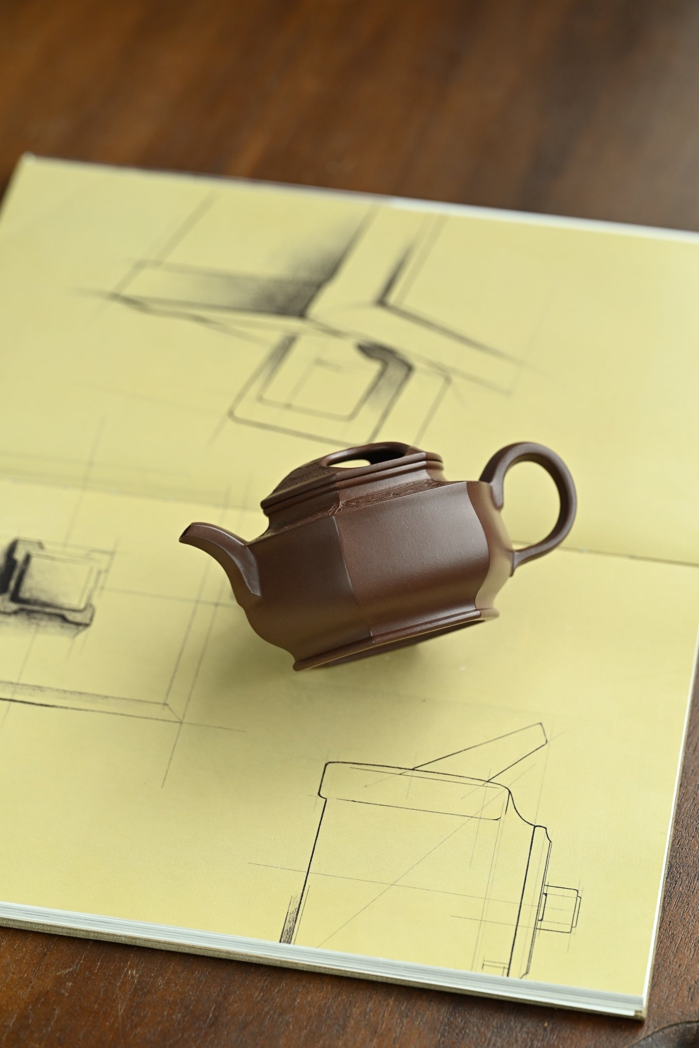 六方牛盖·全手工 容量200cc 深井老紫泥