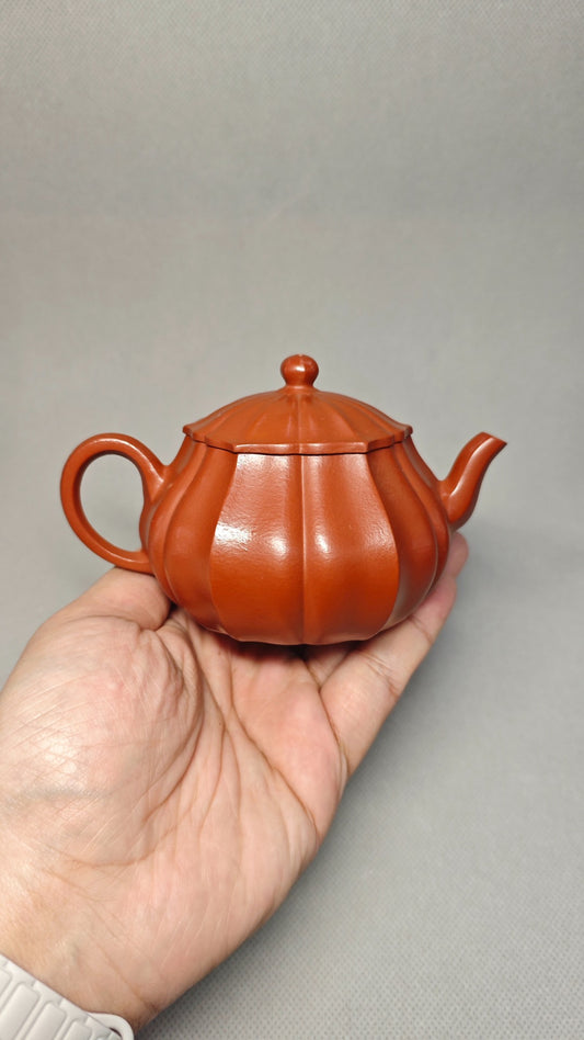 【筋纹潘壶】焦亚强 (国家级工艺美术师) 泥料原矿大红袍
