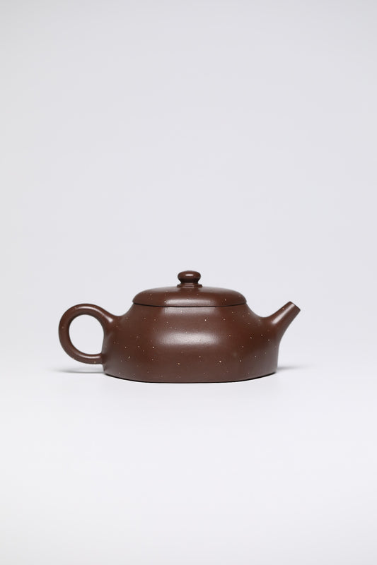 研高经典之作【六方静乐】 泥料 文革紫 容量 200cc