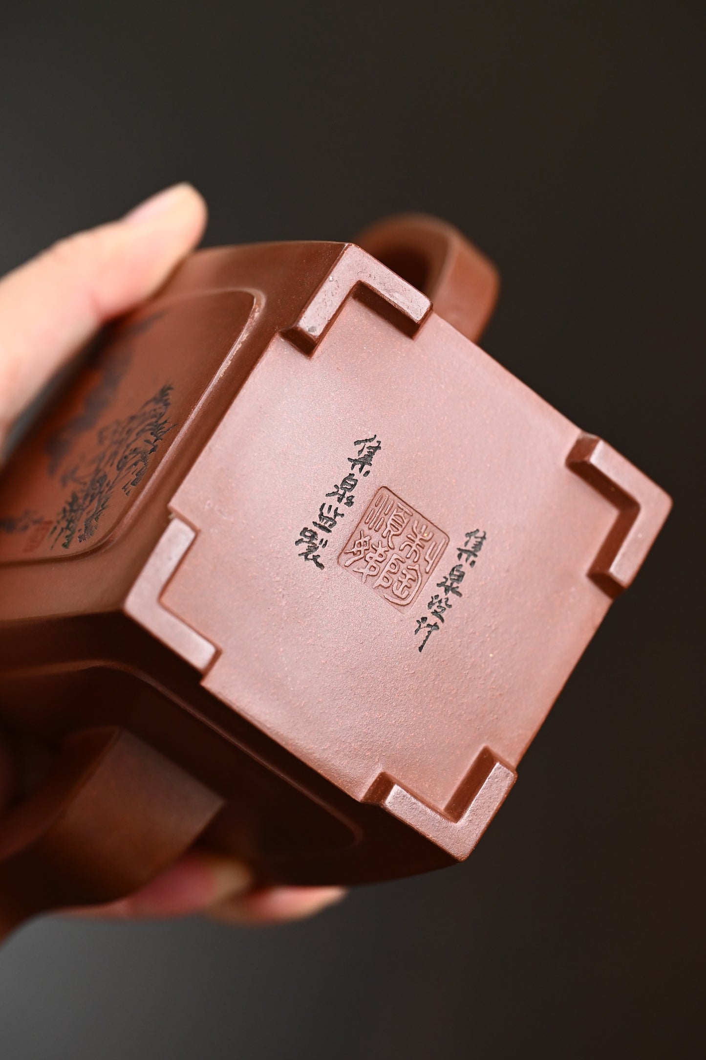 国大师· 『魁方』 底槽清·容量370cc·12孔出水·国大师储集泉,顾顺娣夫妻合制