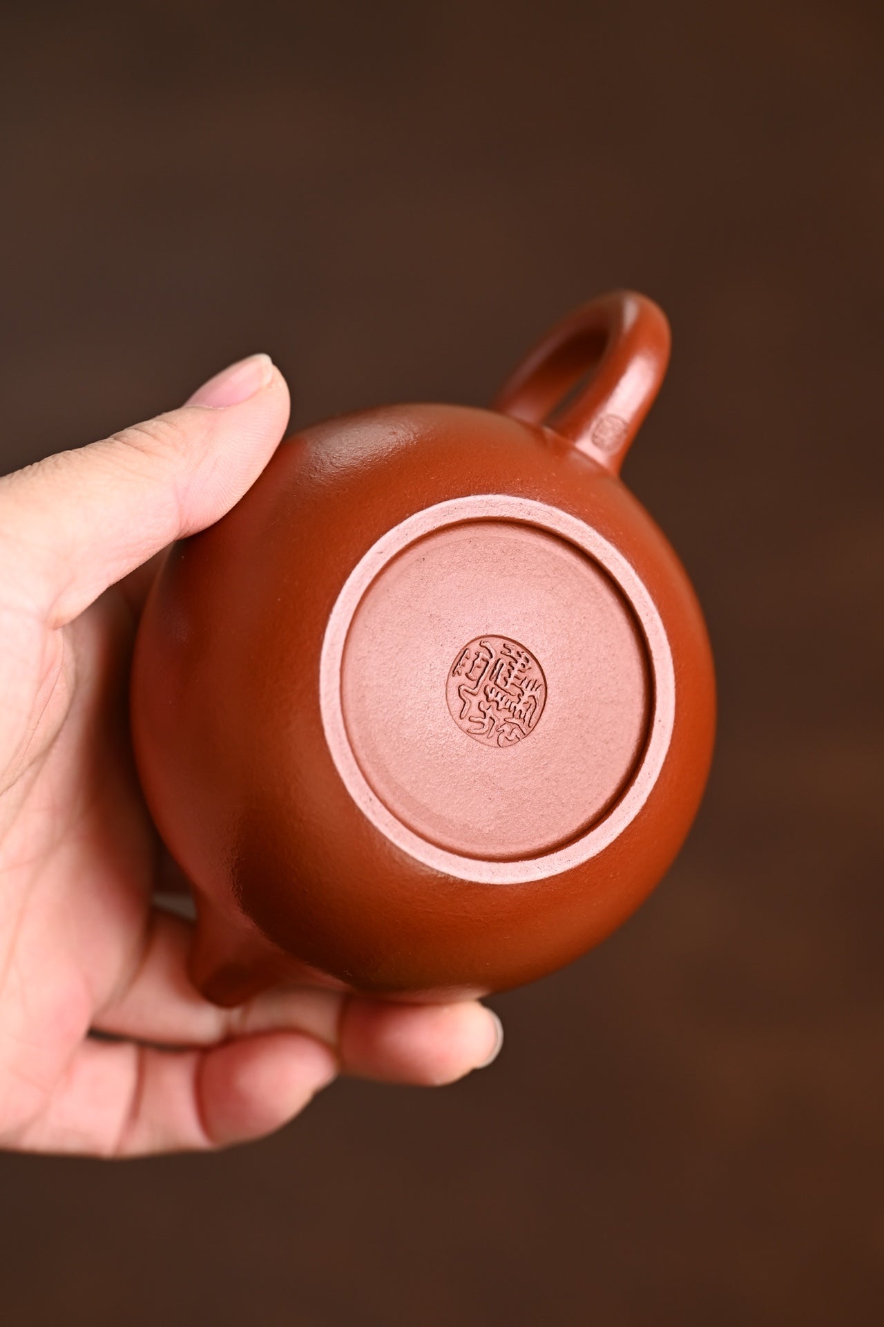 新品· 『西施』 极品皱皮朱泥·容量150cc·9孔出水·内推·孙建芳(国家级工艺美术师)