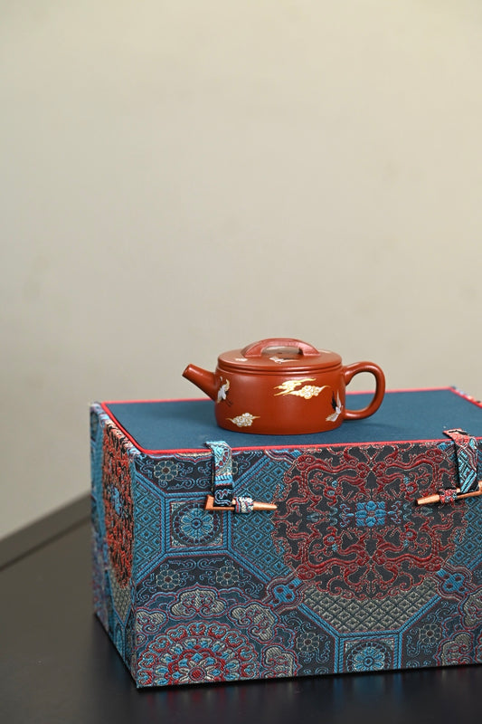 『汉瓦』金银装饰 极品皱皮朱泥·容量120cc·9孔出水·内推·孙建芳(国家级工艺美术师)