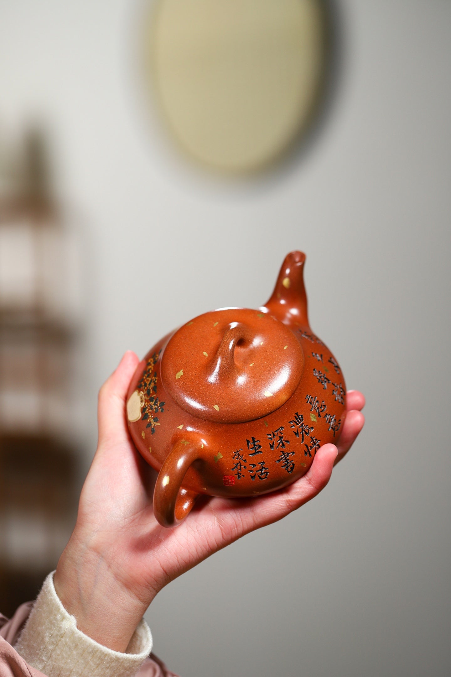 省大师力作【汉棠石瓢】 泥料:极品胭脂红 容量:320cc 作者:汪成林 正高级工艺美术师