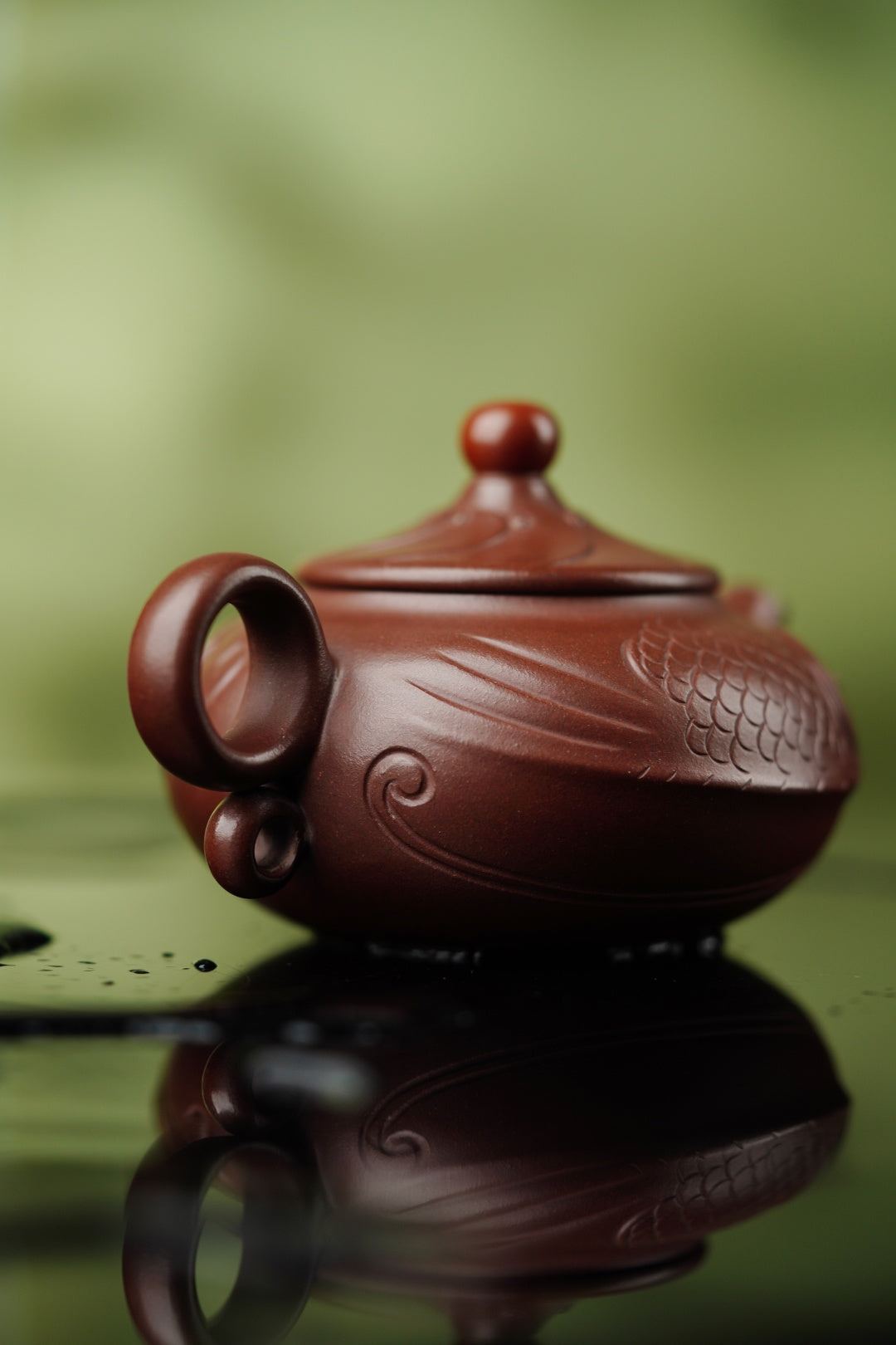 邱爽 | 范泽锋高徒·省大师紫砂潜力重器【年年有余壶】原矿优质老紫泥·220cc