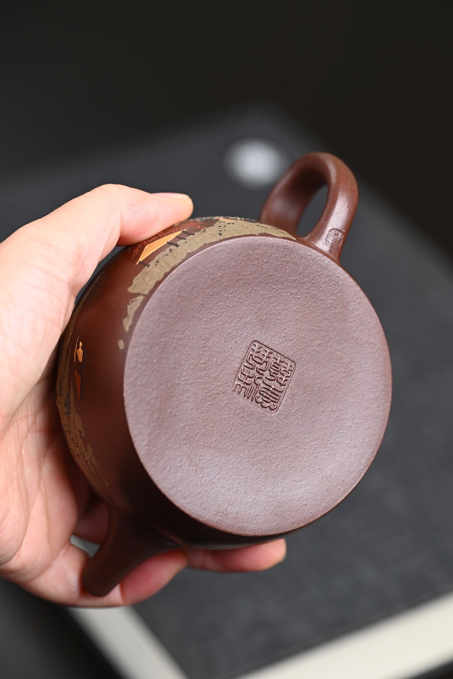 高工· 『游心物外』 一厂老紫泥·容量220cc·7孔出水·内推·韩惠琴(国家级高级工艺美术师)