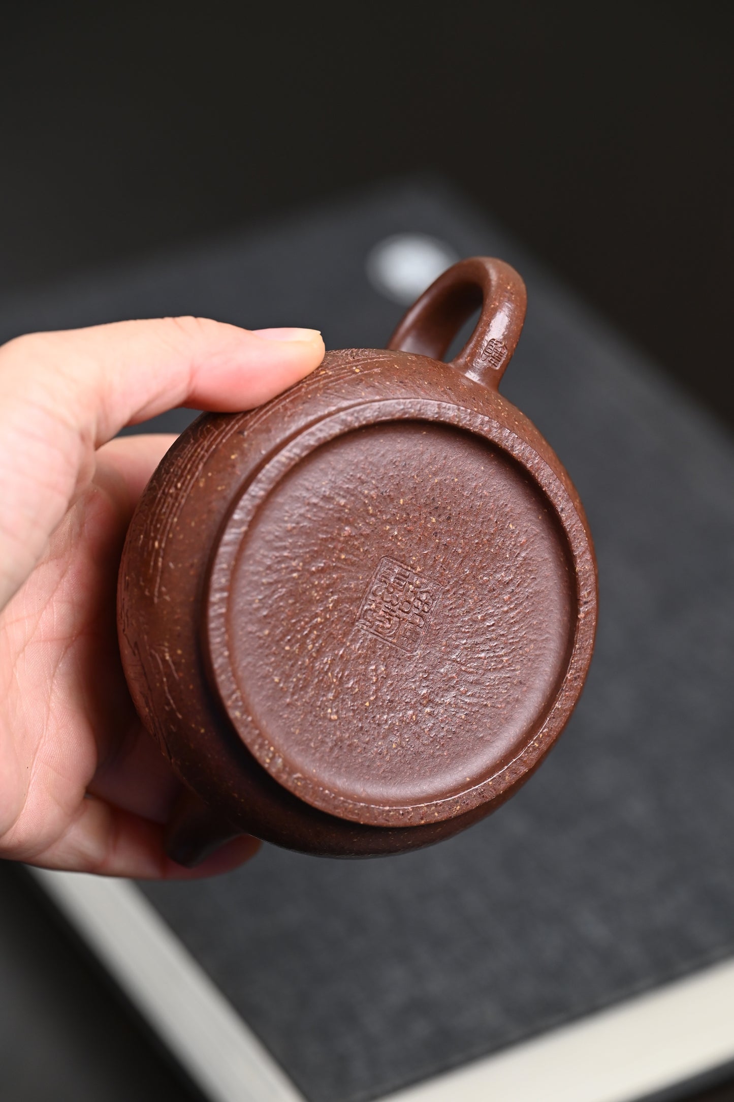 『儒相』 紫玉金砂·容量200cc·7孔出水·内推·韩惠琴(国家级高级工艺美术师)