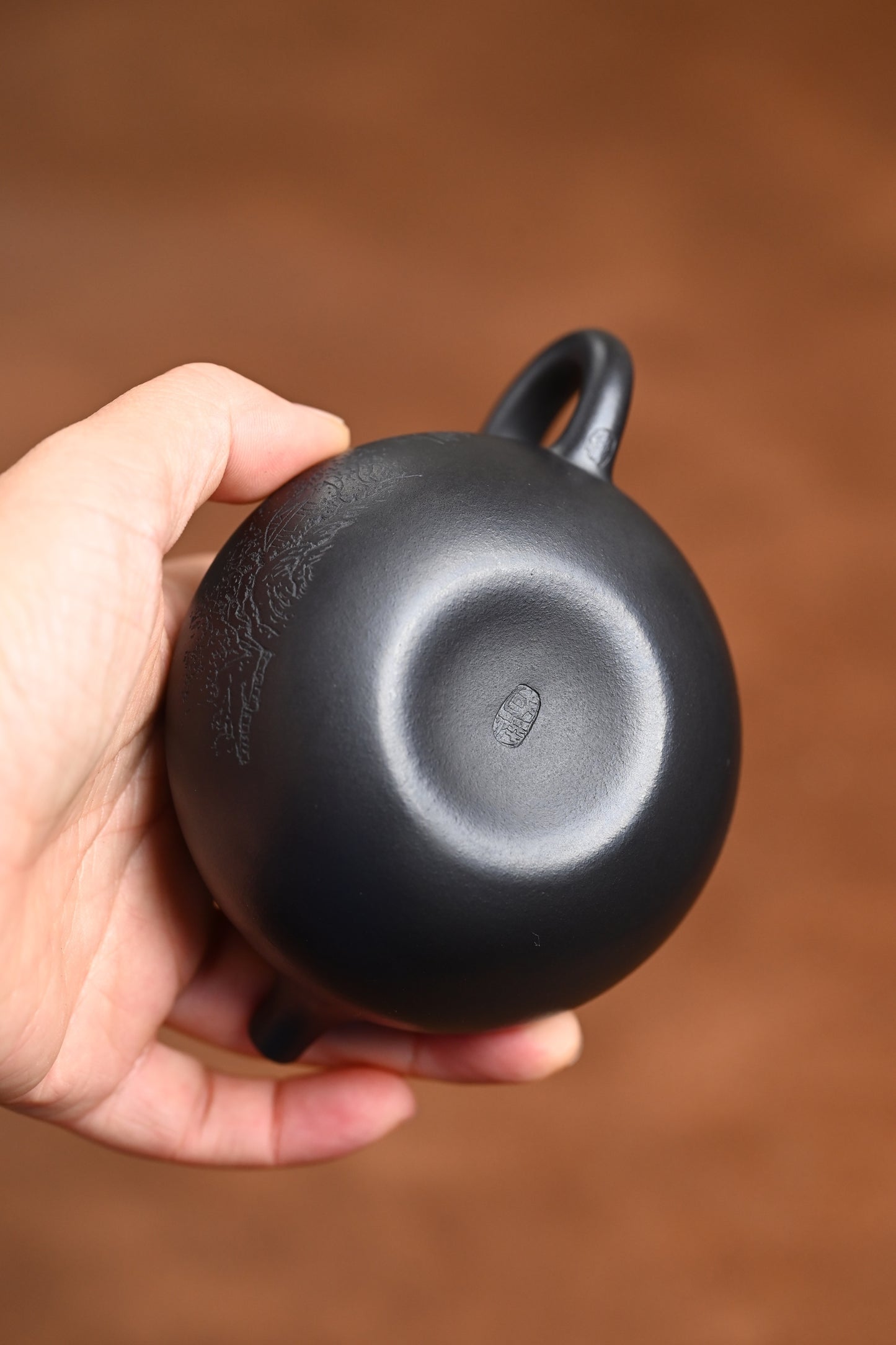 『容天』 石黄·容量150cc·9孔出水·内推·秦国萍(国家级高级工艺美术师)