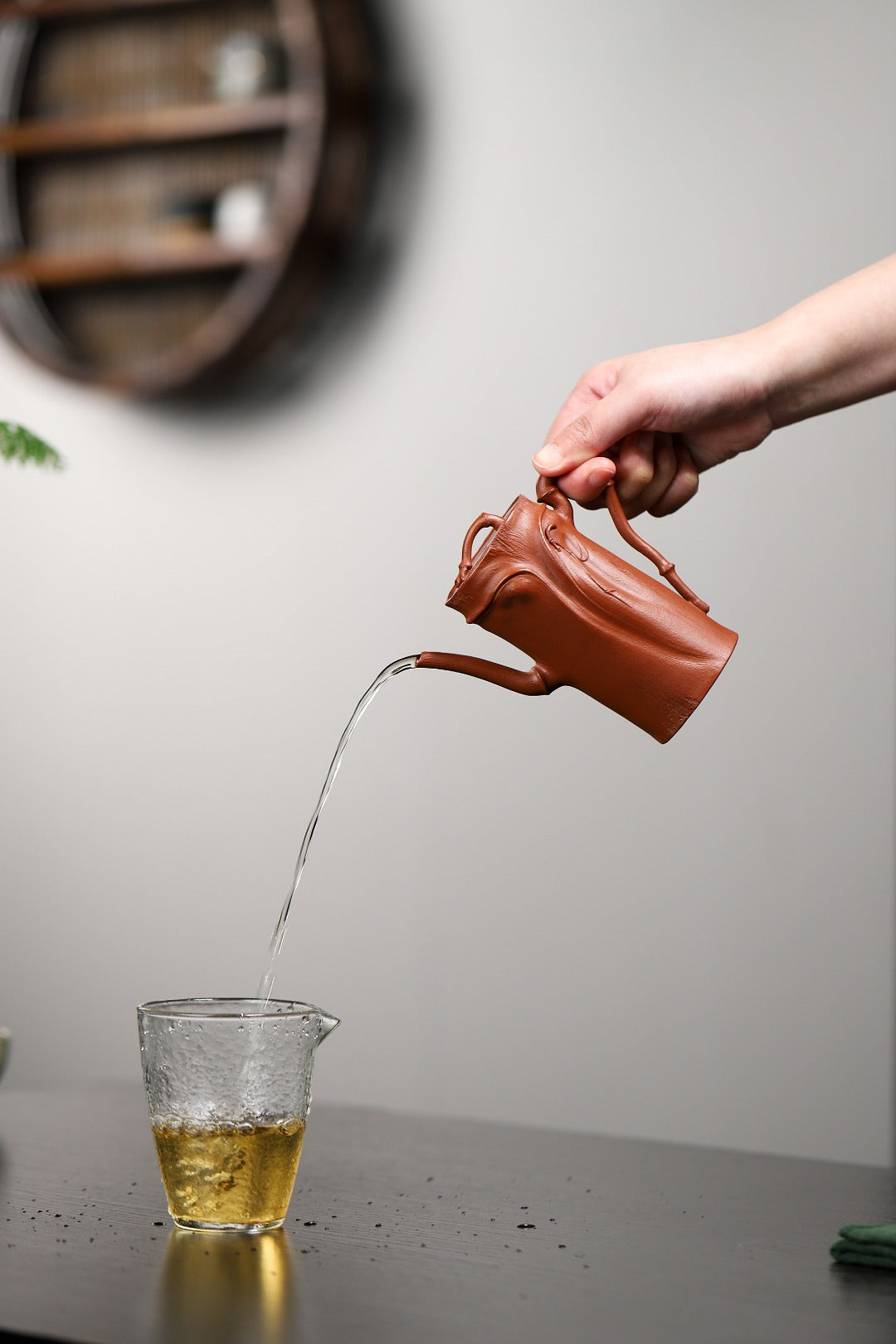 全手工制作 【高竹壶】 泥料:原矿朱泥 容量240cc 孔数 内推球孔