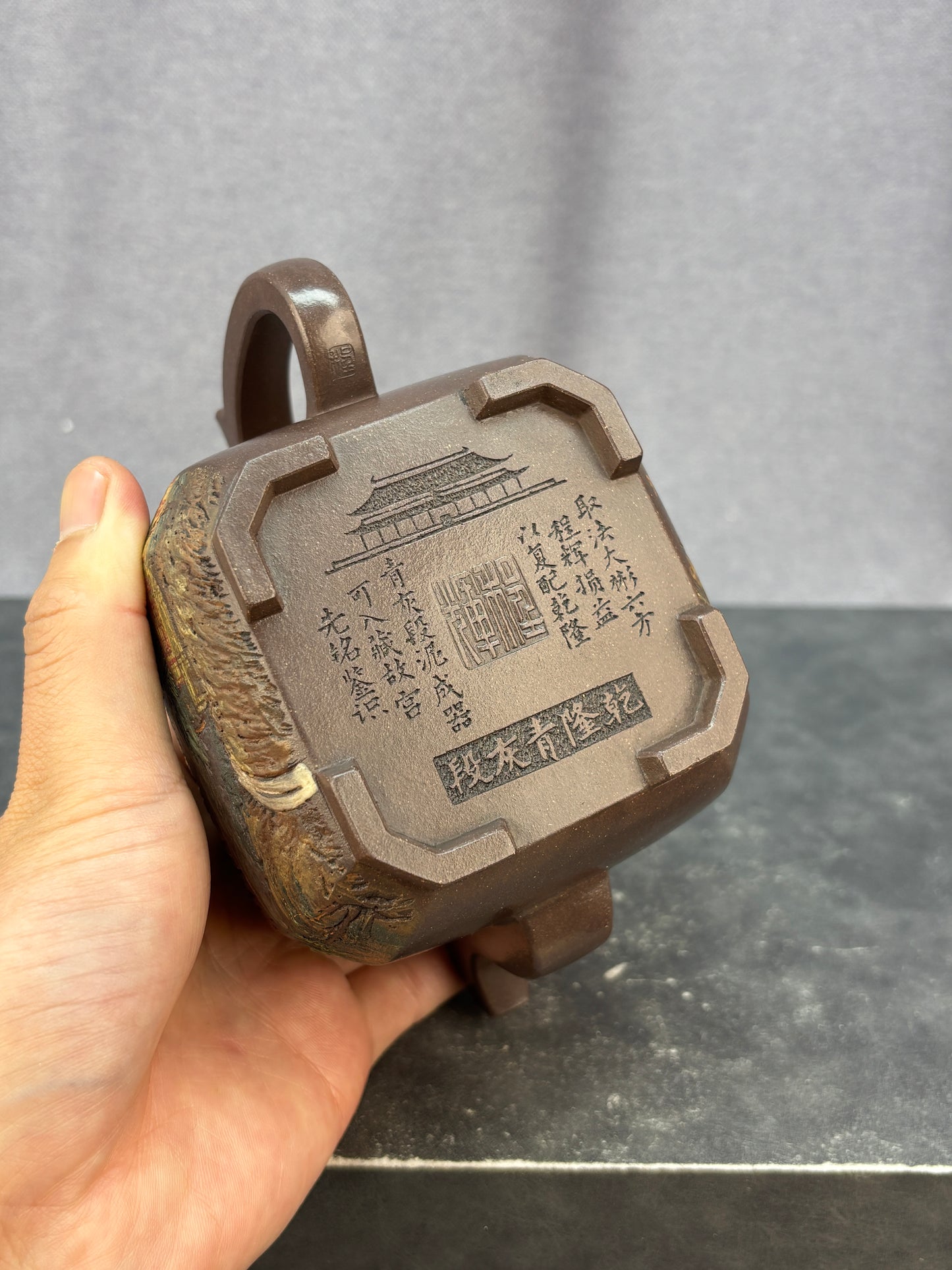 程辉大师佳作福利·紫砂界的功勋级重器《福临八方》原矿极品乾隆青灰段 580cc