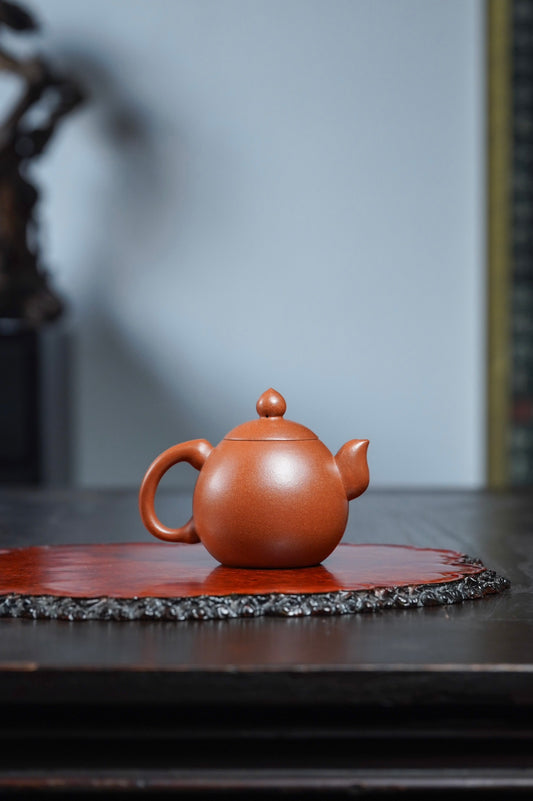 国匠泰斗·礼藏双绝|国大师邱玉林《滴水之恩壶》原矿极品金降坡·250cc (真金限量版)