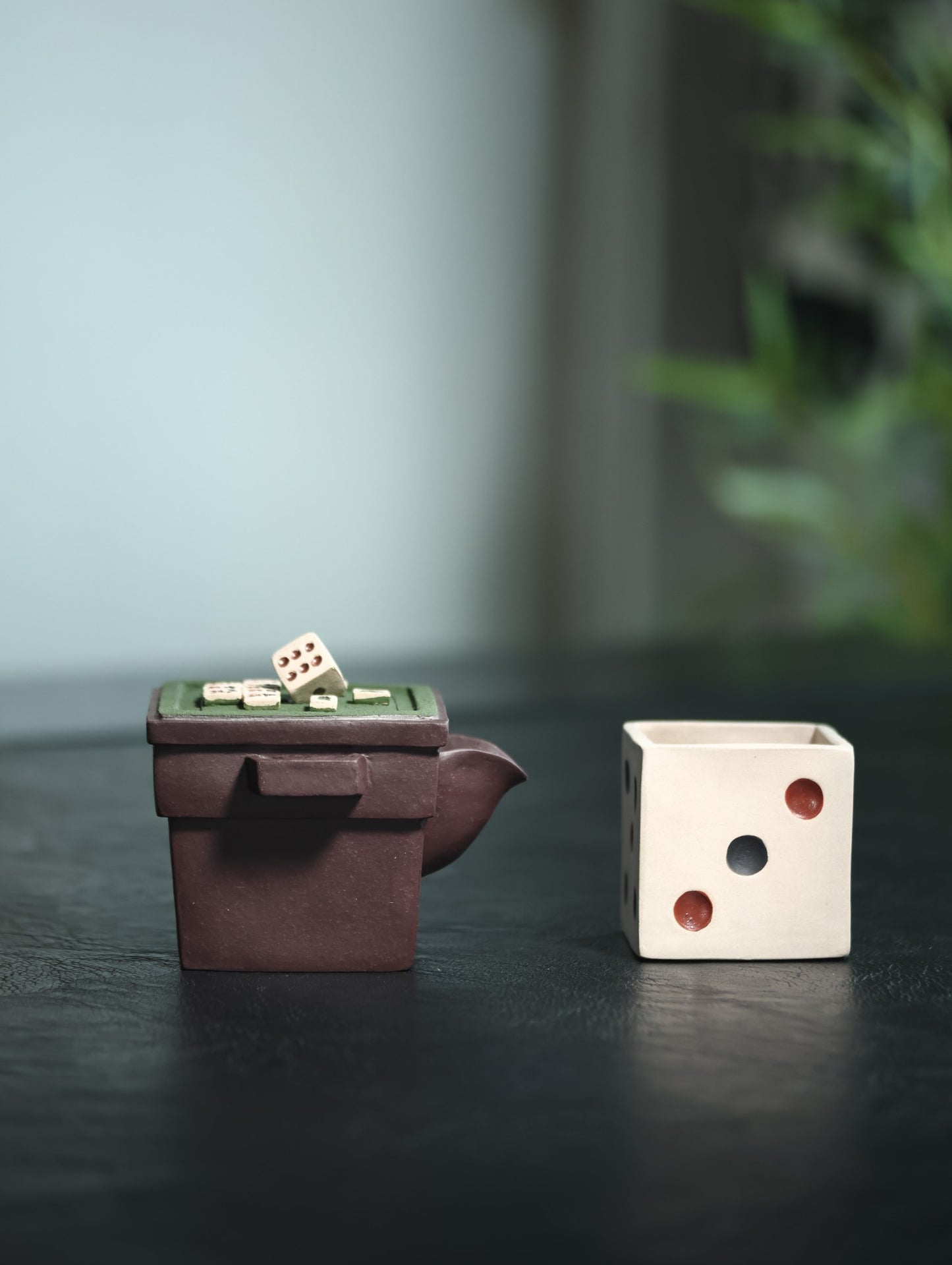 国粹麻将壶 | 【优质紫泥 180cc 粉浆 泥绘工艺 仿生器 手抓壶 一壶一杯套组】