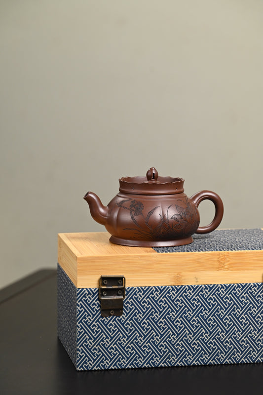 研高· 『僧帽』 一厂老紫泥·容量300cc·9孔出水·黄自英(研究员级高级工艺美术师)