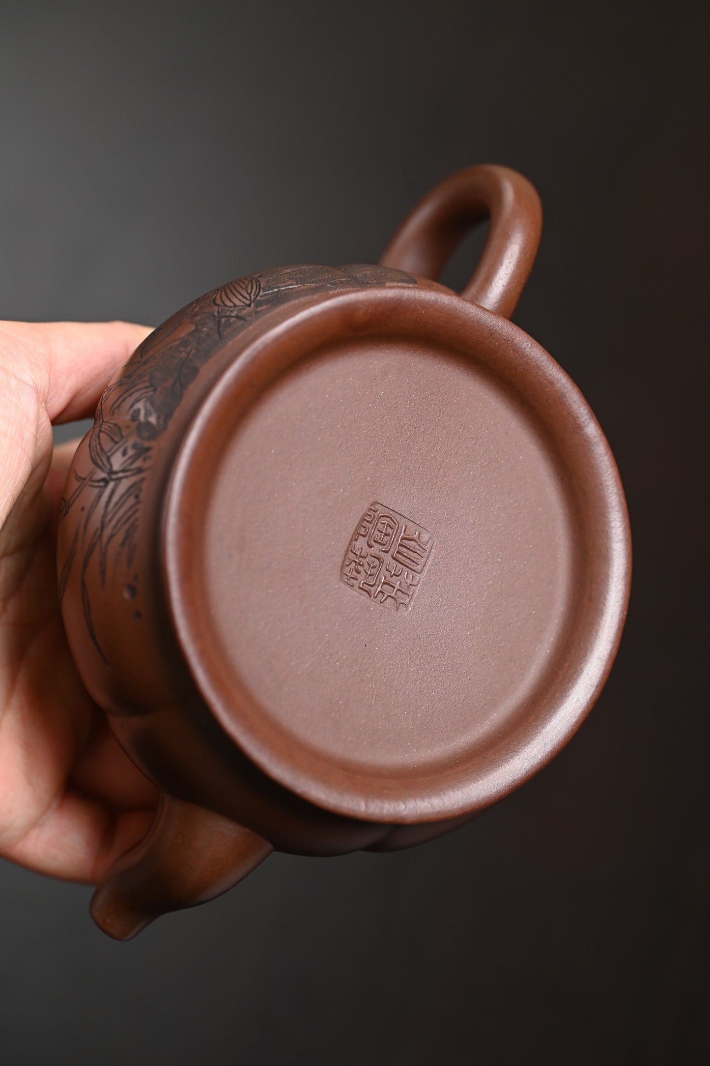 研高· 『僧帽』 一厂老紫泥·容量300cc·9孔出水·黄自英(研究员级高级工艺美术师)