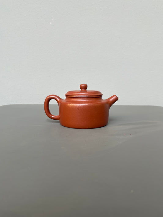 范泽锋大师高徒·省大师邱爽紫砂潜力重器【德钟壶】原矿优质粗砂朱泥·110cc