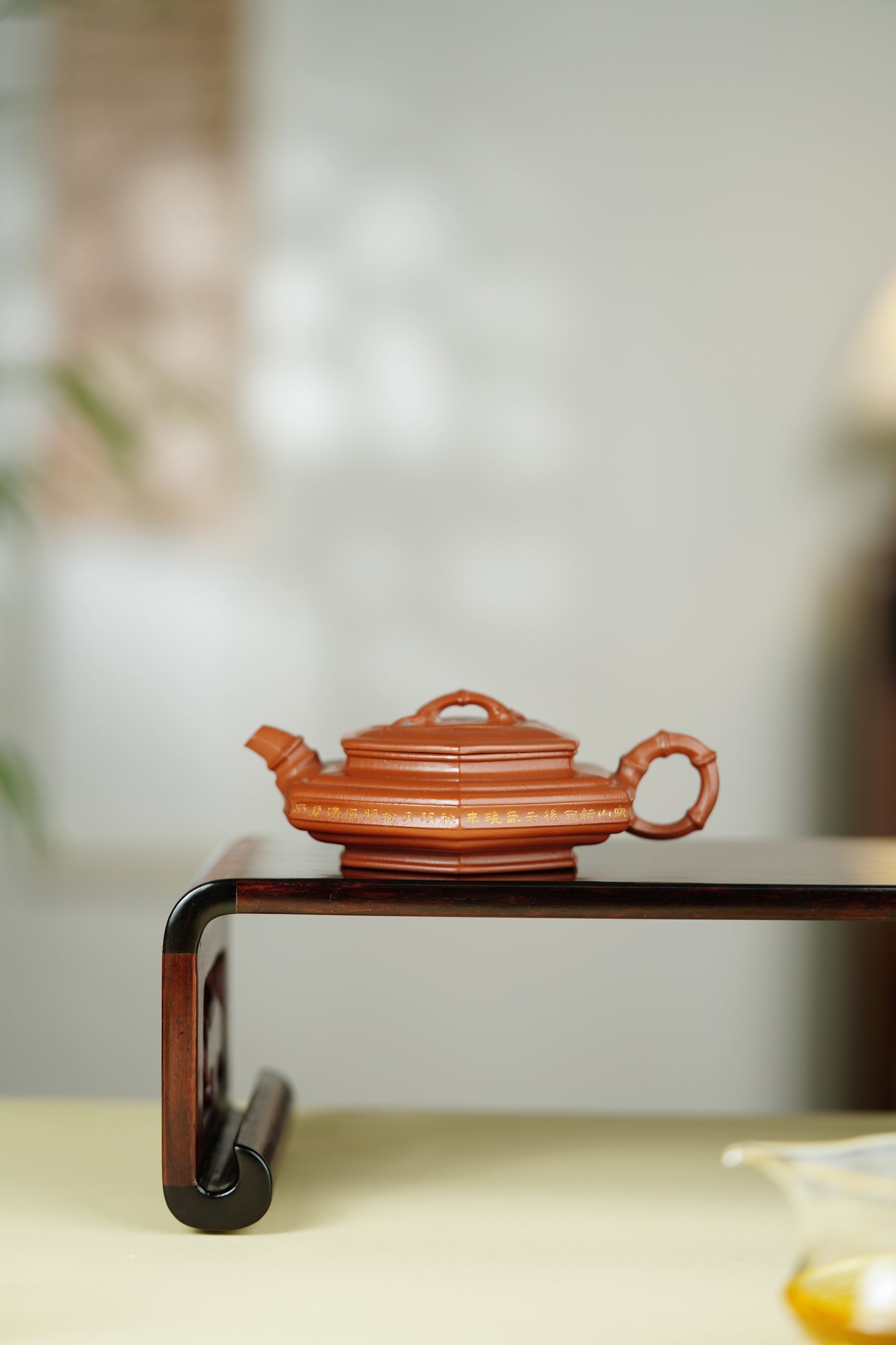 百年传承 紫砂世家|大生壶第四代嫡传·范秀芳紫砂臻品《六方扁竹鼓》百年传承 紫砂世家|大生壶第四代嫡传·范秀芳紫砂臻品《六方扁竹鼓》