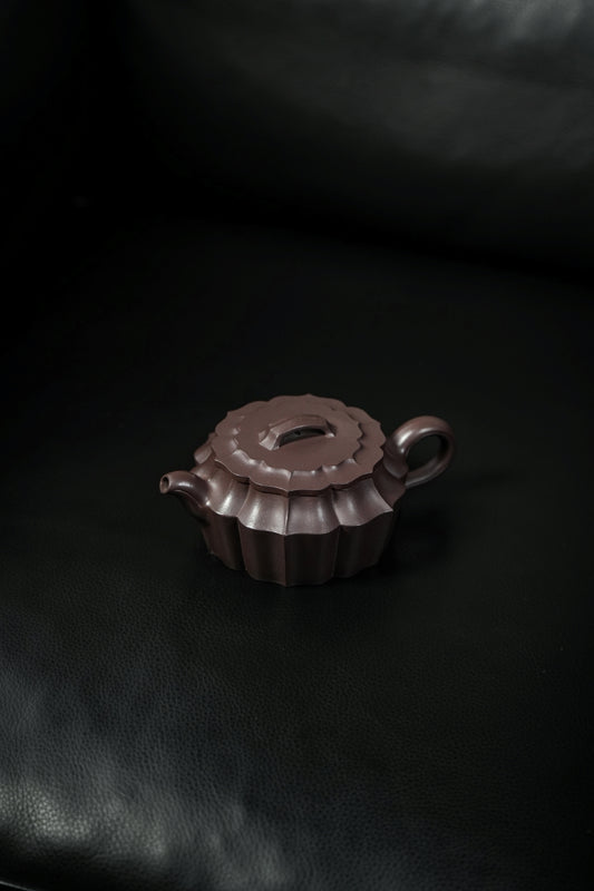 范大生嫡脉·江苏省大师范秀芳·紫砂臻品《玲珑汉瓦壶》——原矿优质天青泥·200cc(入册款代表作)