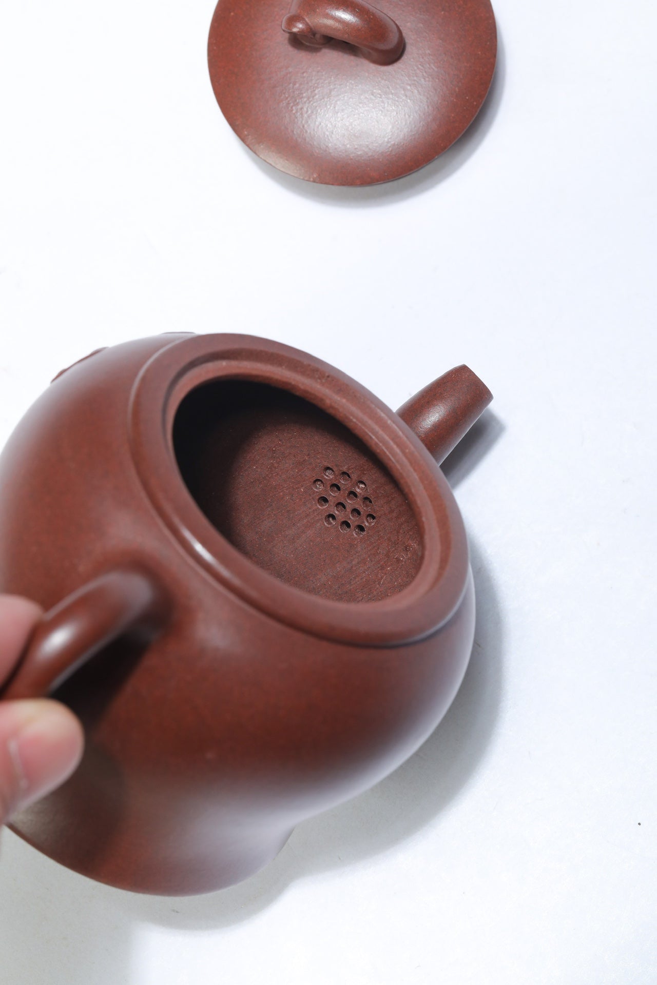省大师吴培林高徒·王雅丽制【吉祥如意壶】世家传承·精工之作——泥料:原矿优质老紫泥·260cc