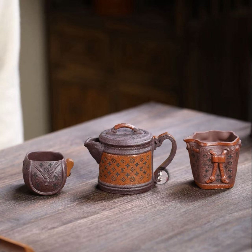 宜兴紫砂【包包茶壶 茶杯】240CC/170CC/110CC网红包包造型紫砂壶老紫泥创意款茶壶