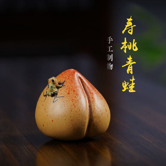 Handmade Yixing purple sand teapot frog ornament, perfect for tea play, unique Duan mud craftsmanship.
