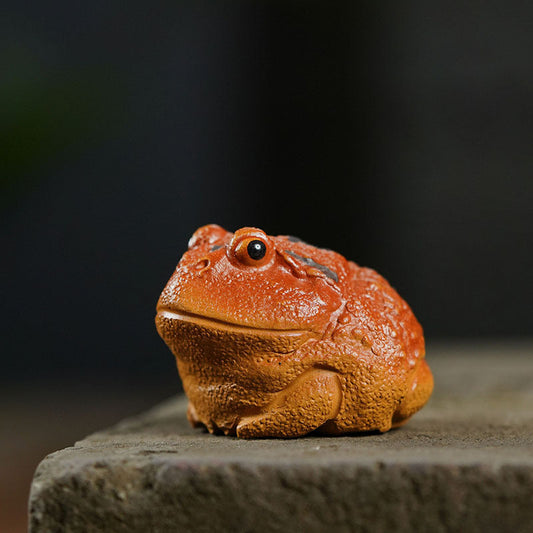 Handmade Yixing purple sand tea pet golden toad ornament for wealth attraction, ideal for Kung Fu tea set accessories.