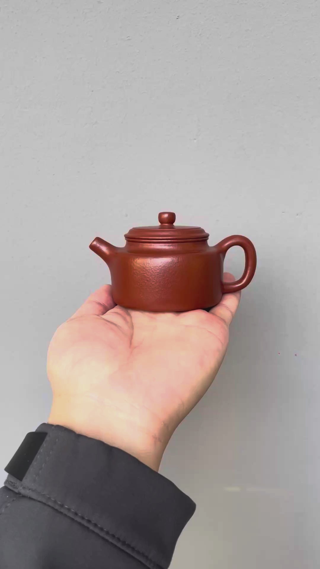 范泽锋大师高徒·省大师邱爽紫砂潜力重器【德钟壶】原矿优质粗砂朱泥·110cc