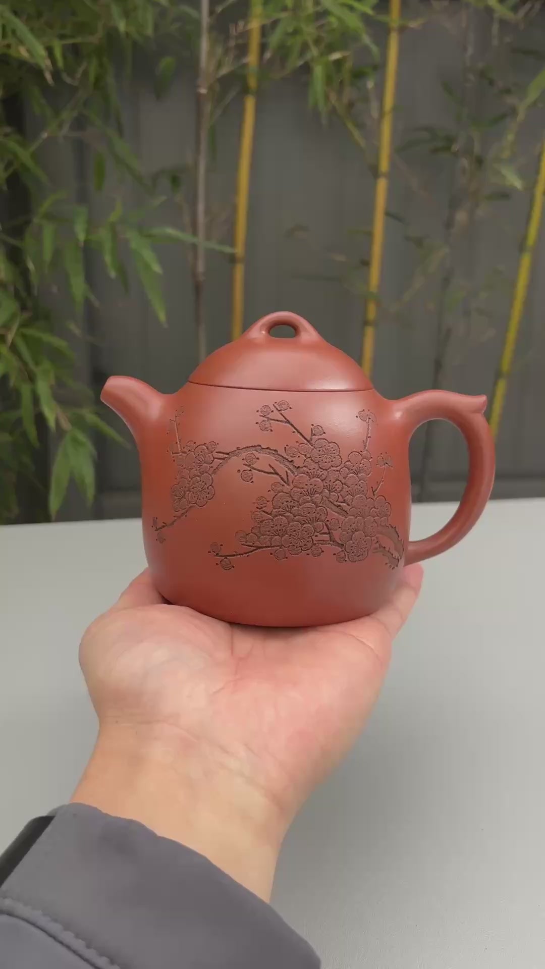石陶大师臻品紫砂界当代梅王“宜三石”之一·朱炳浩亲工·大拍11万同款《秦权壶》
