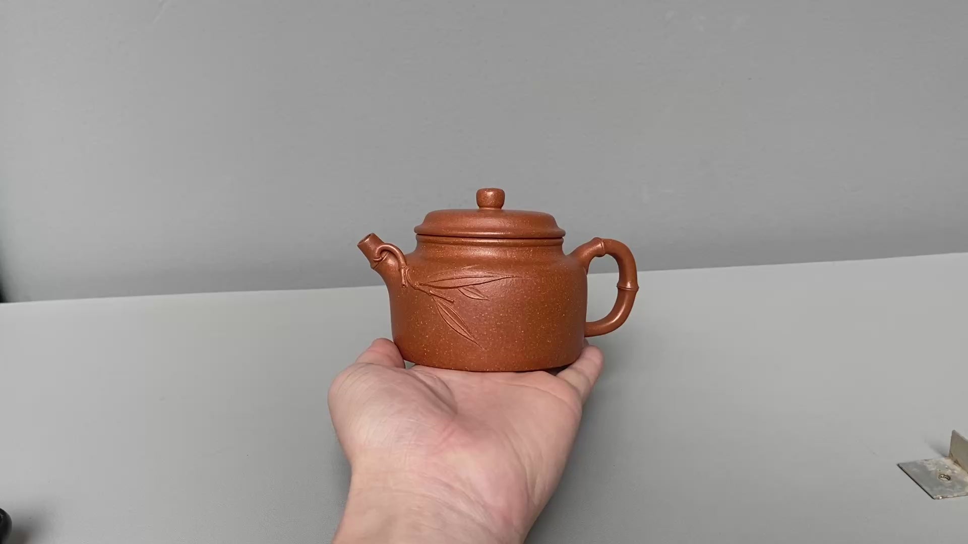 范泽锋大师高徒·省大师邱爽紫砂潜力重器【竹节德钟壶】原矿优质金降坡·230cc