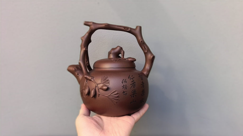 国大师·顾绍培➕省大师·储立之联袂合作限量款👍紫砂业界标杆【东坡提梁壶】原矿极品老紫泥· 750cc