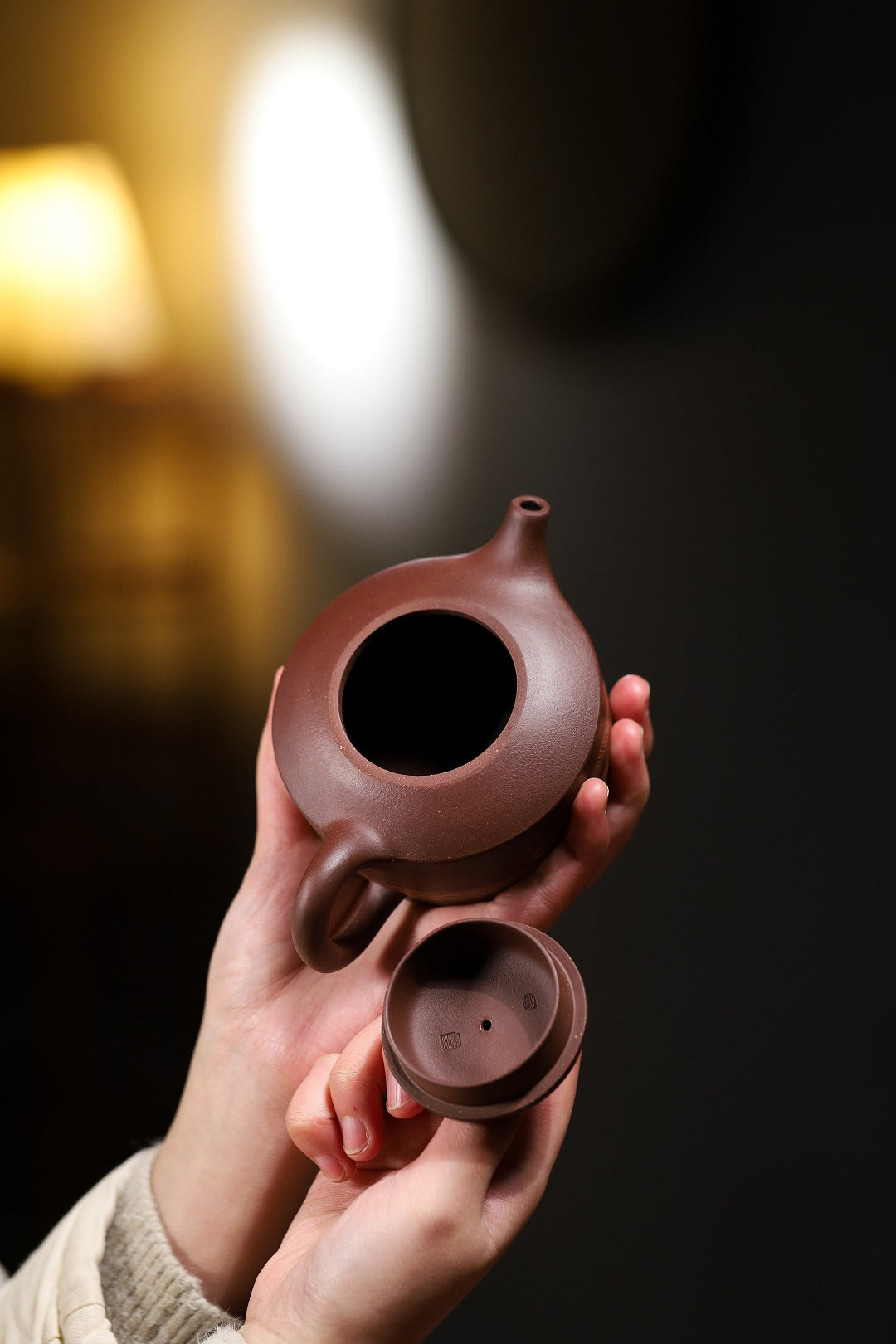 【高汉君】范彩勤（国家级高级工艺美术师） 原矿紫泥 240cc  14孔