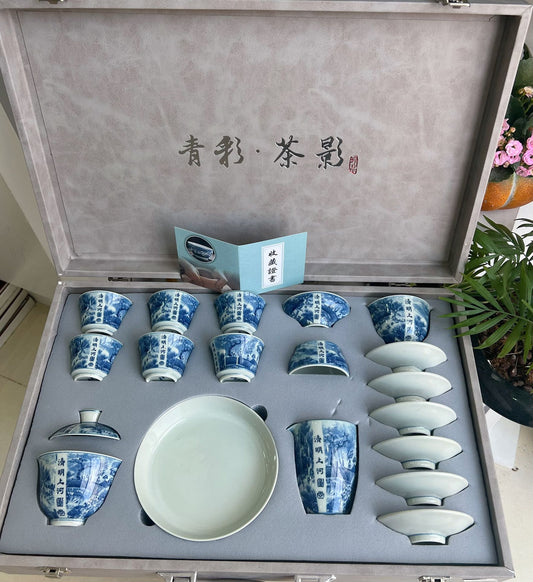 青花瓷套装【手绘清明山河套装】证书+礼盒齐全盖碗200cc公道杯200cc小杯80cc
