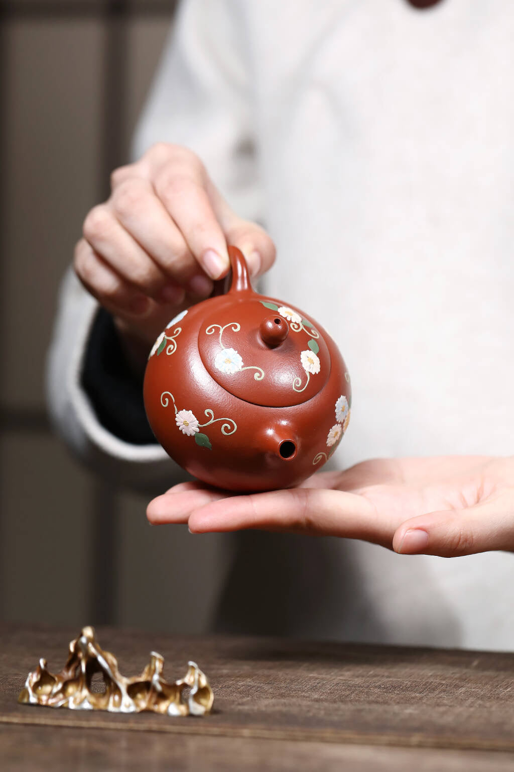 西施·朱泥 精工•泥绘 容量 160cc内推球孔