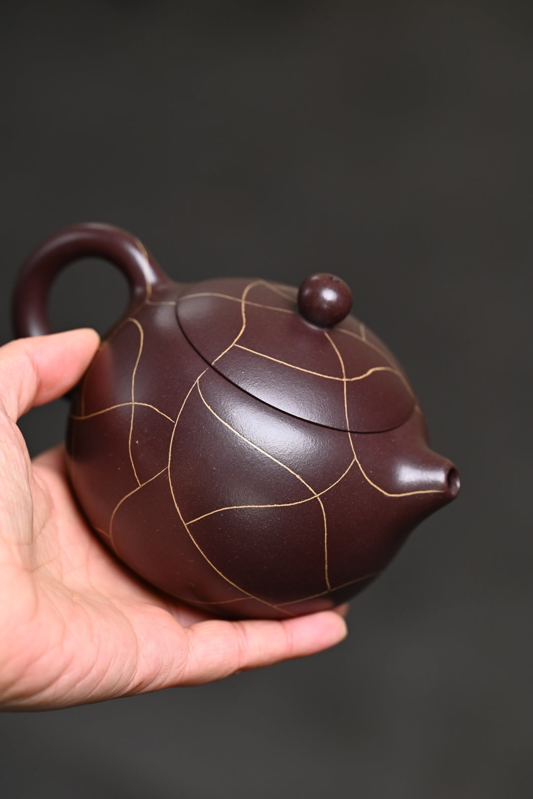 『西施』 一厂老紫泥·容量300cc·9孔出水·王岳龄·国家级正高级工艺美术师（双研高）
