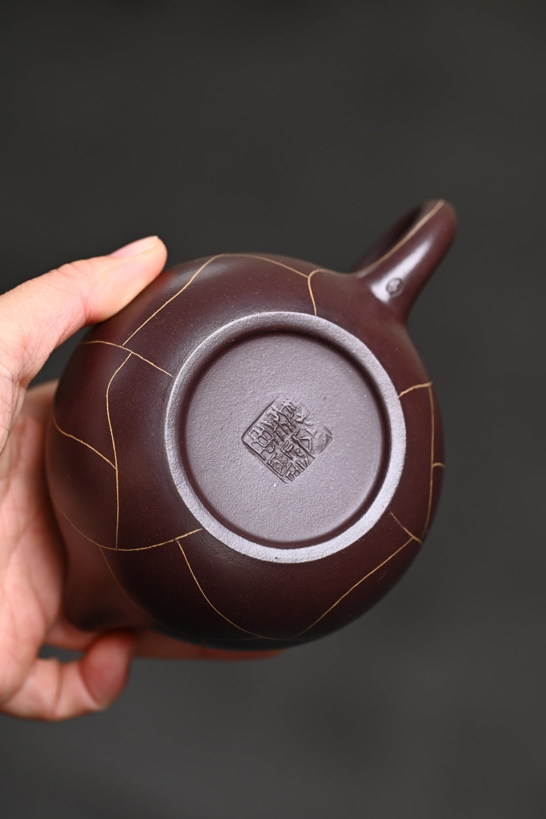 『西施』 一厂老紫泥·容量300cc·9孔出水·王岳龄·国家级正高级工艺美术师（双研高）
