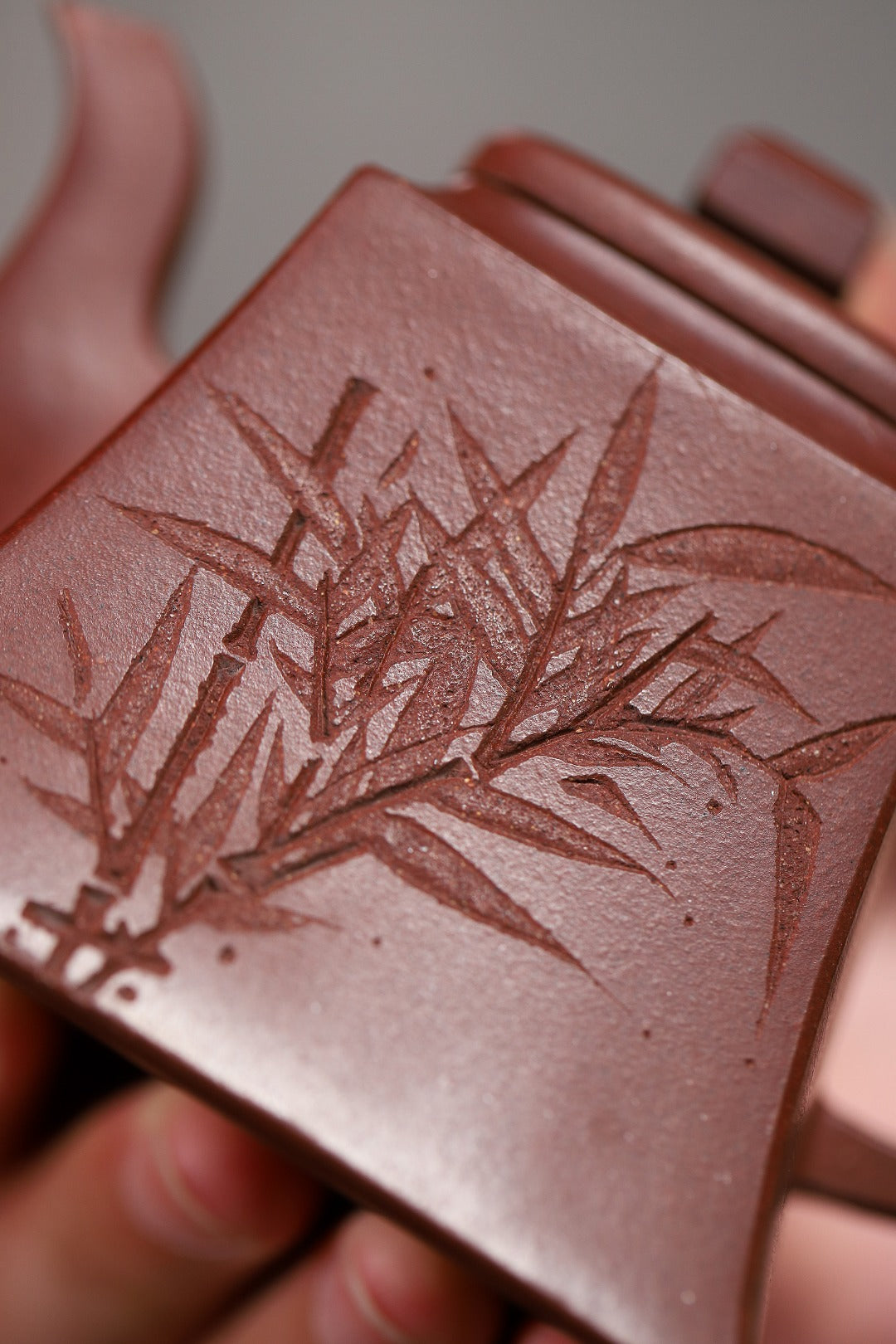 【四方金钟】 泥料原矿底槽清 容量190cc 9孔