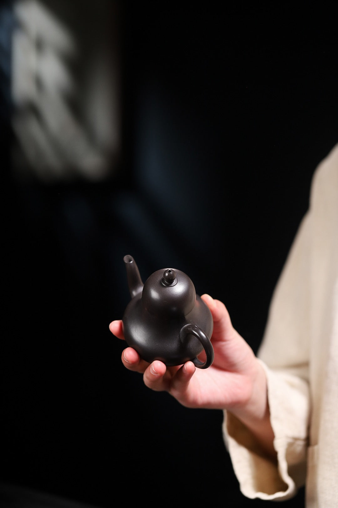 【思亭】 制壶 陈老师（国家级工艺美术师）原矿黑朱泥 容量140cc 内推球孔