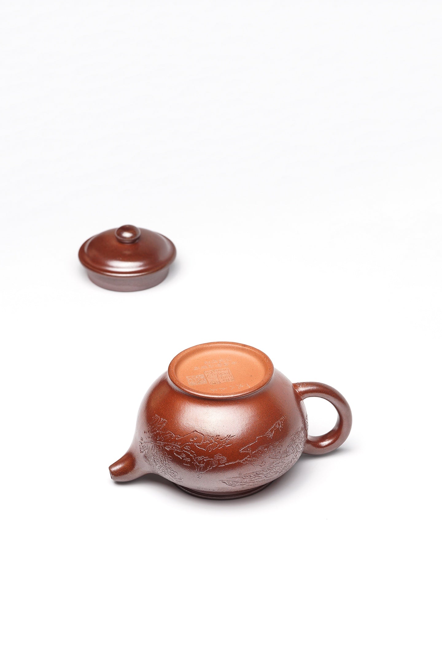 戴静波 【壶名】掇只 【泥料】极品红砂段 【容量】260cc