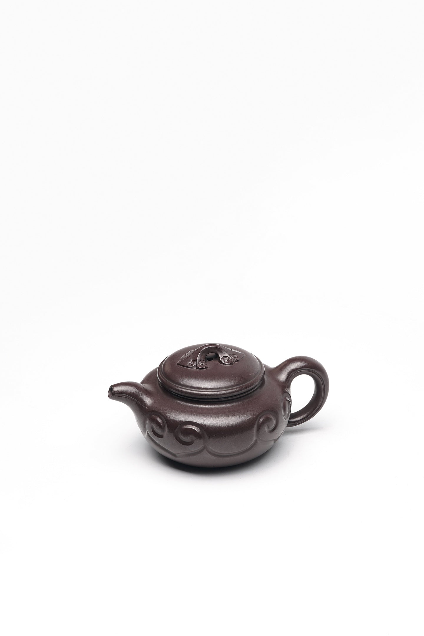 【壶名】仿古如意 【泥料】极品紫泥 【容量】240cc