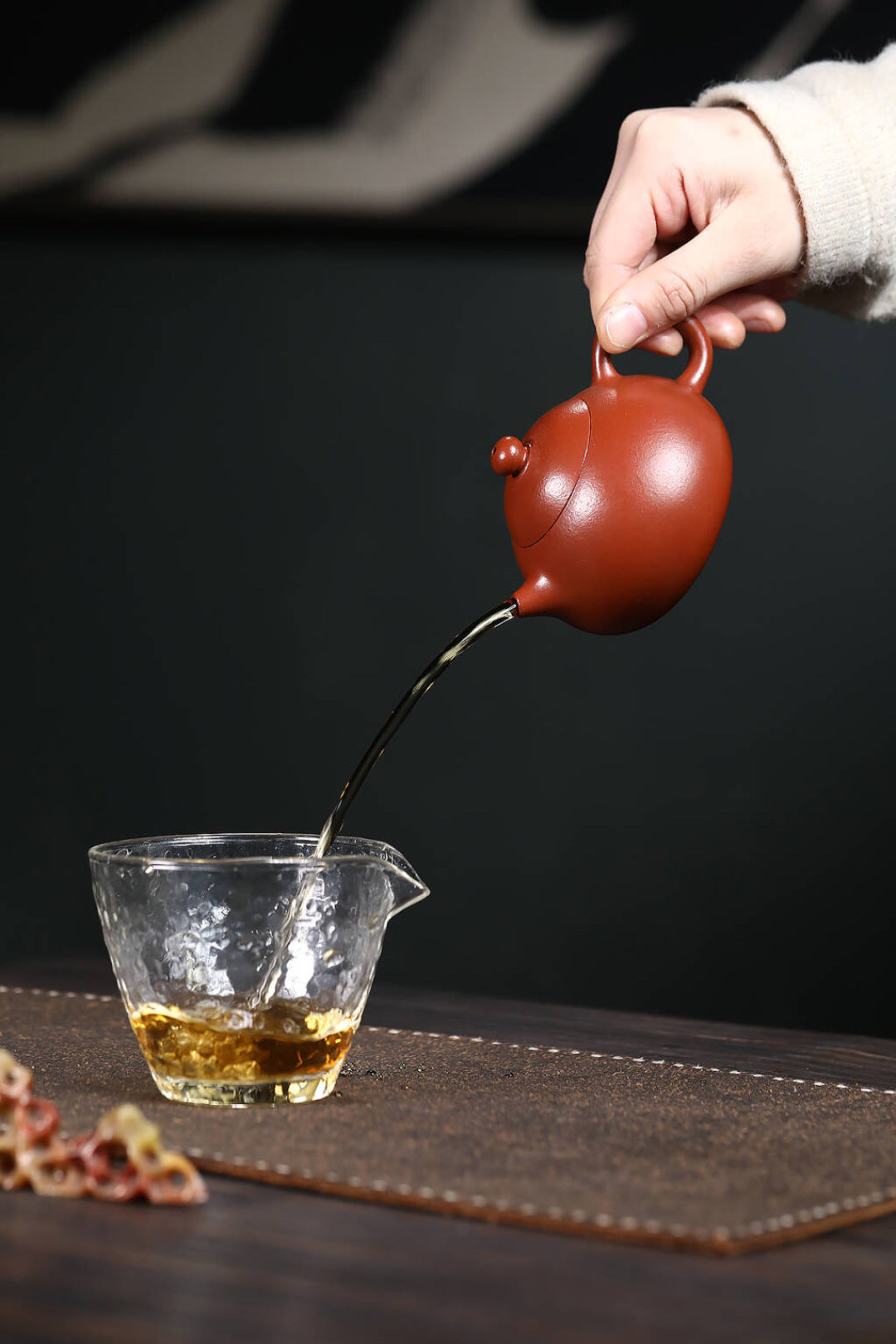 【豆蔻西施】极品粗砂朱泥 180cc内推球孔出水